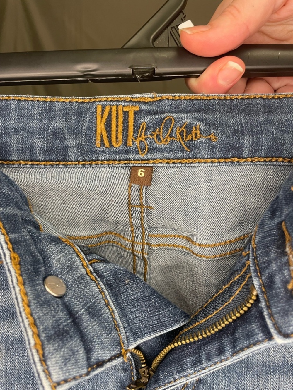 Kut from the Kloth Medium Blue Skinny Jeans - Picture 5 of 10